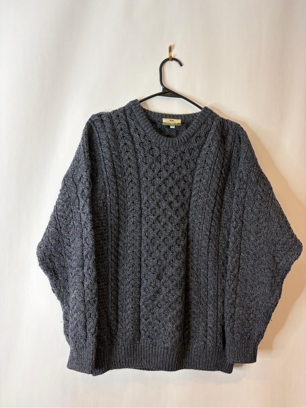 Carraig Donn Irish Merino Wool Cable Knit Sweater - Dark Charcoal Gray size XS